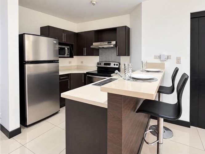 Apartamento amueblado en Montesol con acceso al jardín - Imagen 4
