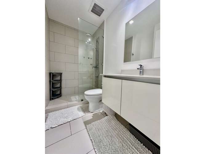 Alquiler de Bello apartamento en Escazu Village Amueblado - Imagen 8