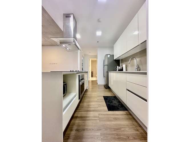 Alquiler de Bello apartamento en Escazu Village Amueblado - Imagen 4