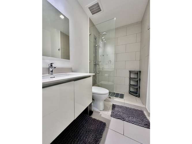 Alquiler de Bello apartamento en Escazu Village Amueblado - Imagen 13