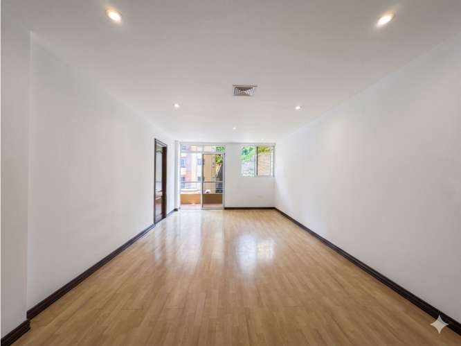 Amplio apartamento con hermosa vista en Bello Horizonte - Imagen 7