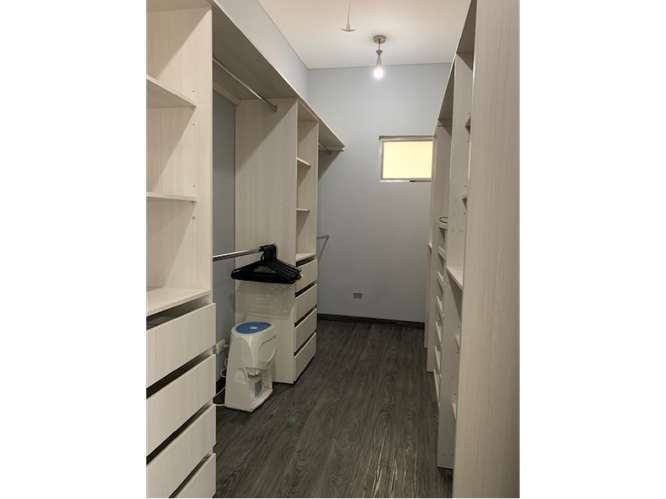Moderna y Amplia casa Amueblada en Alquiler - Imagen 17
