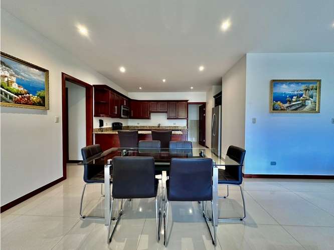 Amplio apartamento amueblado con terraza en Bello Horizonte - Imagen 6