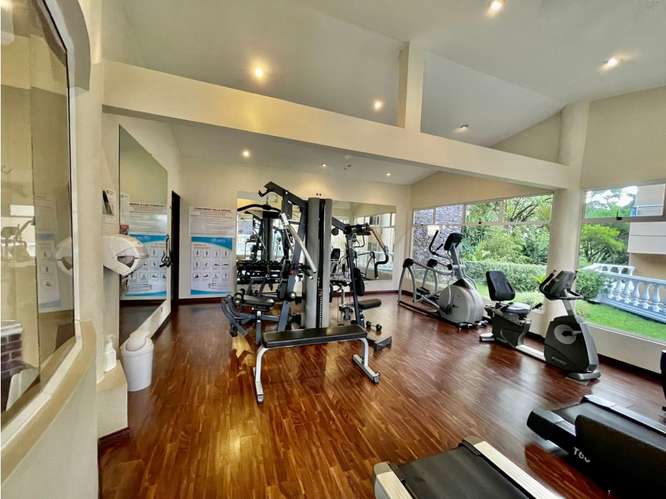 Amplio apartamento amueblado con terraza en Bello Horizonte - Imagen 18