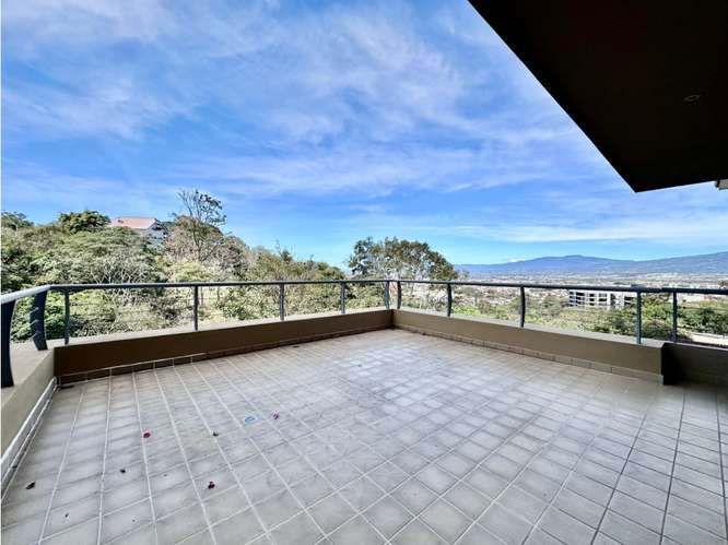 Amplio apartamento amueblado con terraza en Bello Horizonte - Imagen 4