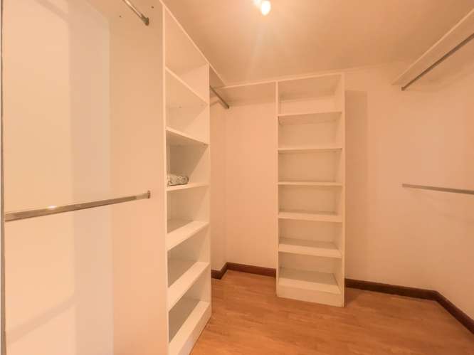 Bello Apartamento Amueblado en Guachipelin - Imagen 11