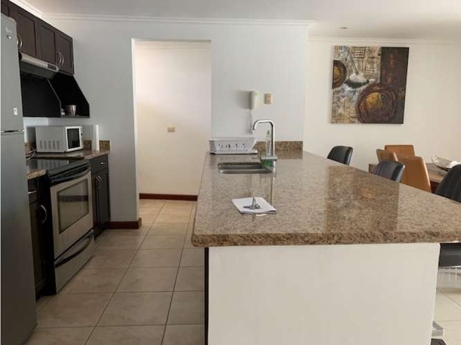 Bello Apartamento Amueblado en Guachipelin - Imagen 6