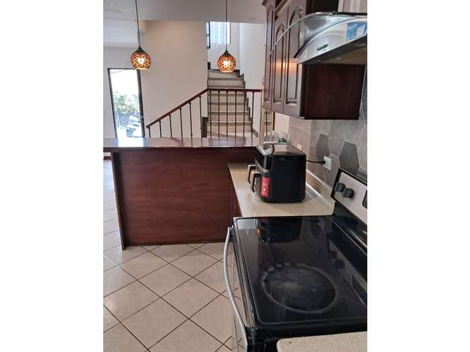 ALQUILER DE APARTAMENTO SEMIAMUEBLADO, SAN JOSÉ, ESCAZÚ,CONDO IBIZA - Imagen 11