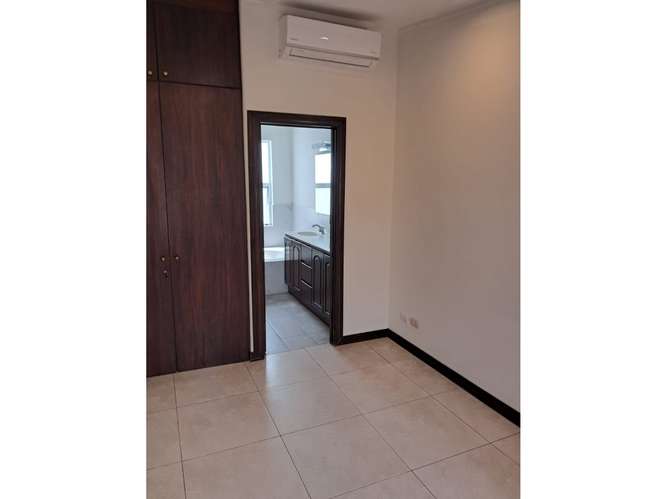 ALQUILER DE APARTAMENTO SEMIAMUEBLADO, SAN JOSÉ, ESCAZÚ,CONDO IBIZA - Imagen 13