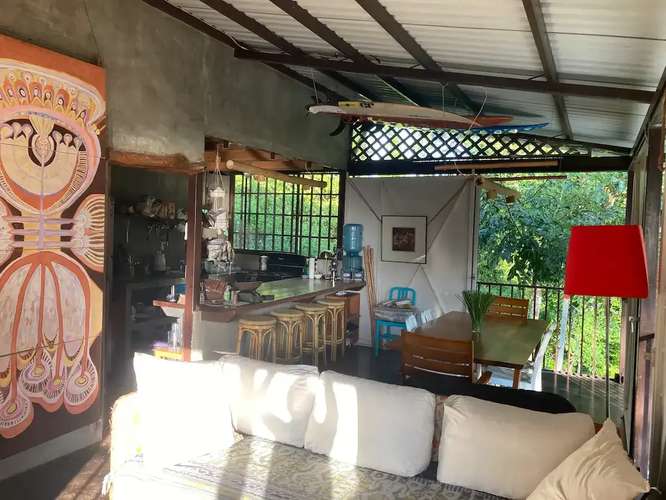 Casa de dos dormitorios y estudio en Santa Teresa a 500mts de la playa. - Imagen 5