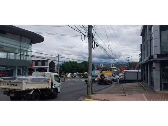 Espacio Comercial Prime en Escazú - Invest in San José - Imagen 8
