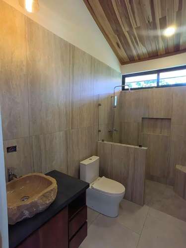 Elegancia Contemporánea en Atenas: Casa con Piscina, Vistas al Valle Central y Naturaleza - Imagen 13