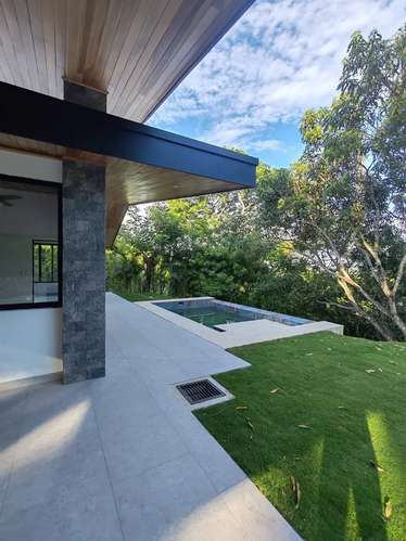 Elegancia Contemporánea en Atenas: Casa con Piscina, Vistas al Valle Central y Naturaleza - Imagen 3