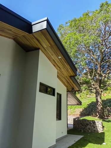 Elegancia Contemporánea en Atenas: Casa con Piscina, Vistas al Valle Central y Naturaleza - Imagen 4