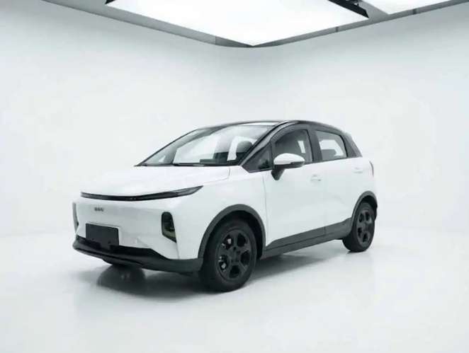 Geely GEOMETRY E 2025 - Imagen 4