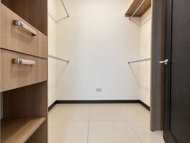 Comodo Apartamento en Alquiler Santa Ana centro