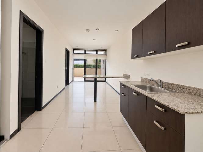Comodo Apartamento en Alquiler Santa Ana centro
