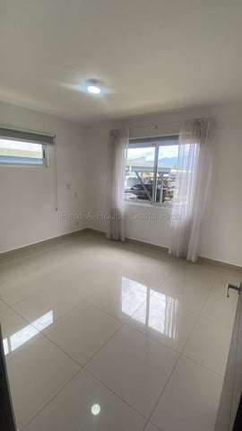 Venta de Apartamento en Flores-San Joaquín. 