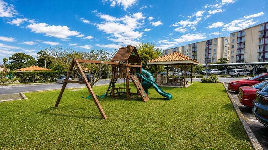Alquiler de Apartamento en Curridabat-Granadilla. 