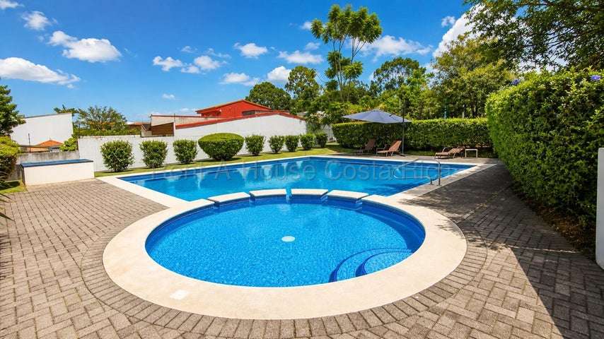 Alquiler de Apartamento en Curridabat-Granadilla. 