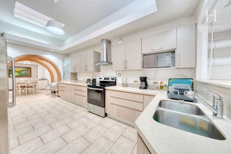 Se Vende Amplia Casa de Una Planta de 684 m² en Sabanilla de Montes de Oca NJA1441DM