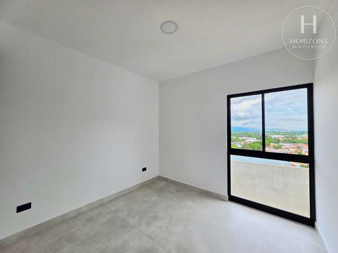 Se Vende Casa de 3 Niveles en Condominio NAIA Guachipelín 3 Habitaciones NJA1453JB-V - Imagen 13