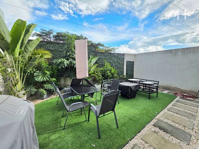 Se Vende Casa de 3 Niveles en Condominio NAIA Guachipelín 3 Habitaciones NJA1453JB-V - Imagen 5