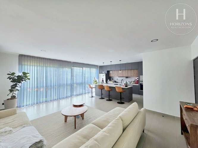 Se Vende Casa de 3 Niveles en Condominio NAIA Guachipelín 3 Habitaciones NJA1453JB-V - Imagen 1
