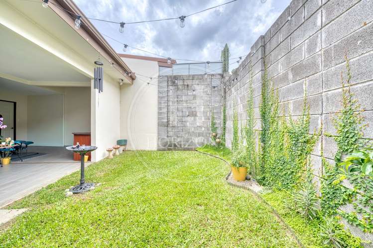 Casa en Venta en Condominio La Floresta en Concepción de Tres Ríos 3 Habitaciones 4 Parqueos y Patio nja1386sb - Imagen 11