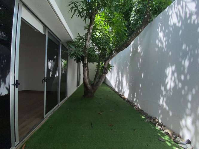 ALQUILER DE CASA DE UN PISO EN CONDO EN BRASIL SANTA ANA - Imagen 13