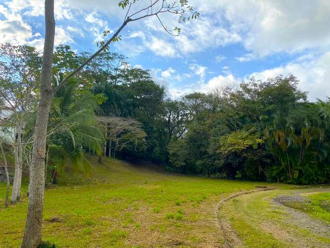 Venta Terreno Rodeado de Naturaleza en Esterillos, a min de la Playa (MV) 