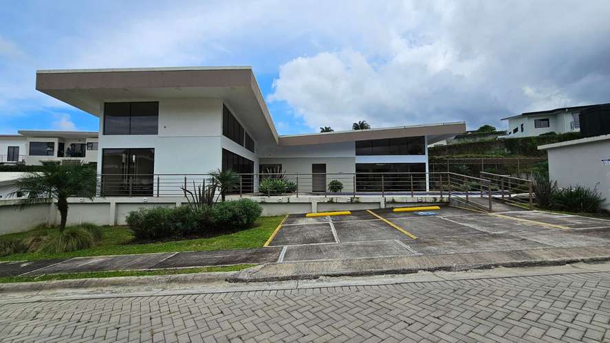 Venta de lote esquinero en exclusivo condominio – El Sauce en el Carmen de Guadalupe. Cod 25488 - Imagen 8