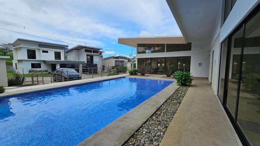 Venta de lote esquinero en exclusivo condominio – El Sauce en el Carmen de Guadalupe. Cod 25488 - Imagen 10