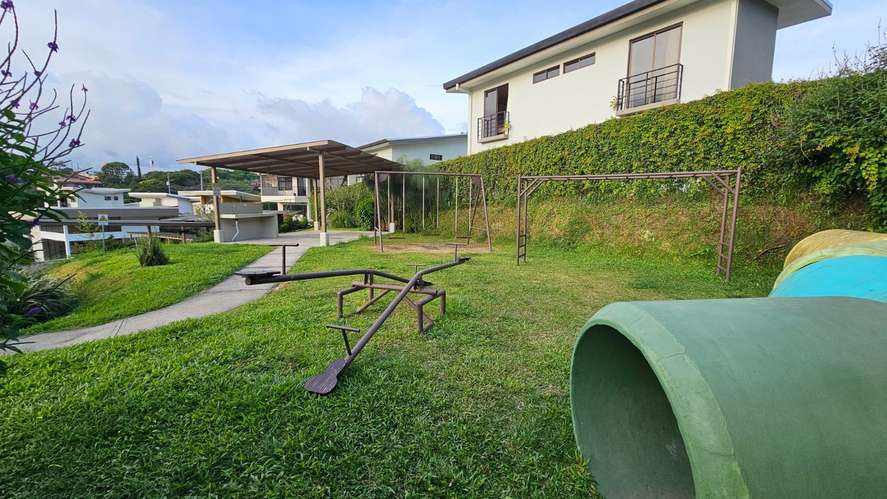 Venta de lote esquinero en exclusivo condominio – El Sauce en el Carmen de Guadalupe. Cod 25488 - Imagen 5