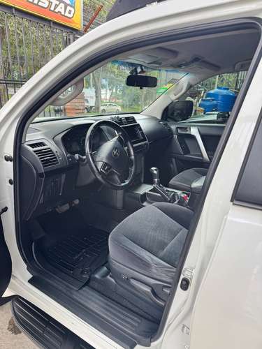 TOYOTA PRADO MODELO 2021  - Imagen 8