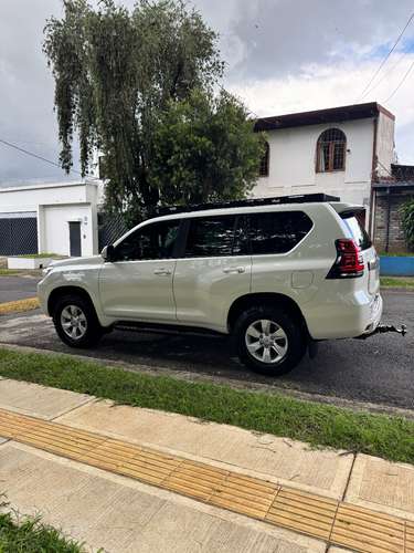 TOYOTA PRADO MODELO 2021  - Imagen 2
