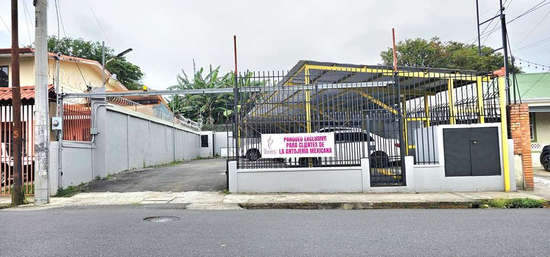 Venta de Lote en Moravia CENTRO A 200 metros de la Princesa Marina 