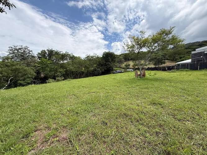 EN VENTA - AMPLIO LOTE CON HERMOSAS VISTAS PANORAMICAS - CIUDAD COLON