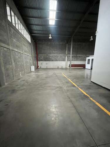 Alquiler Ofi Bodega Comercial Uruca 415m2 Seguridad 24/7
