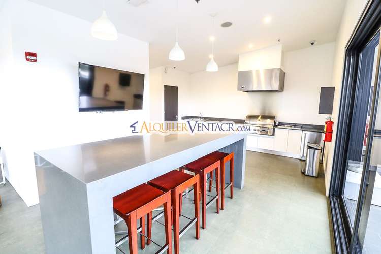 Escazu Village! Apartamento amueblado de 2 habitaciones / balcón - Imagen 9