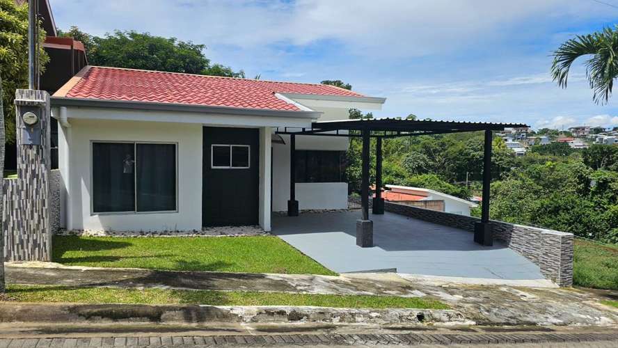 Casa de una planta con jardín en Condominio El Puente, Grecia, Alajuela - Imagen 1