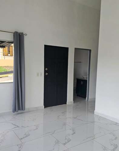 Casa de una planta con jardín en Condominio El Puente, Grecia, Alajuela - Imagen 10