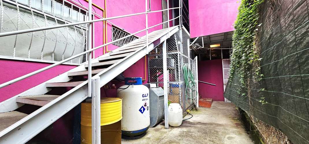 Venta de Edificio Moravia Centro sobre Calle Principal 