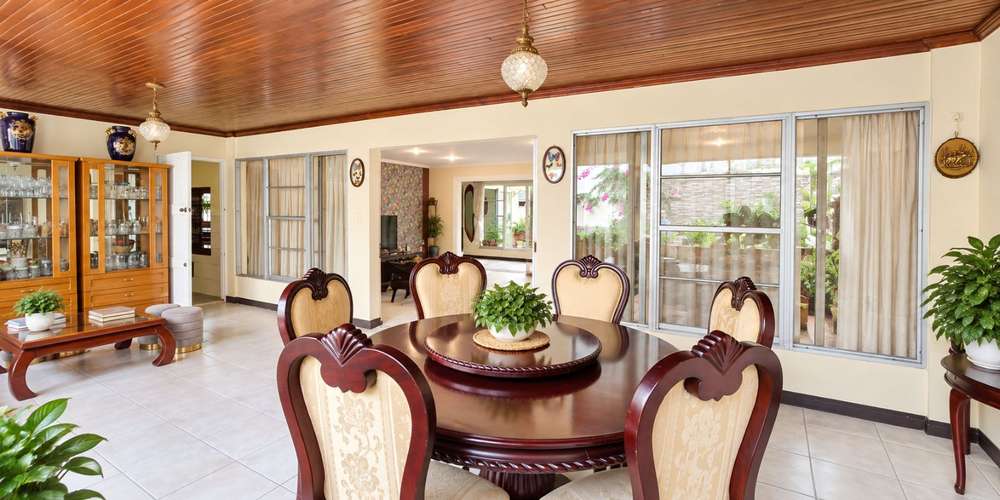 Venta de casa para oficina en Curridabat