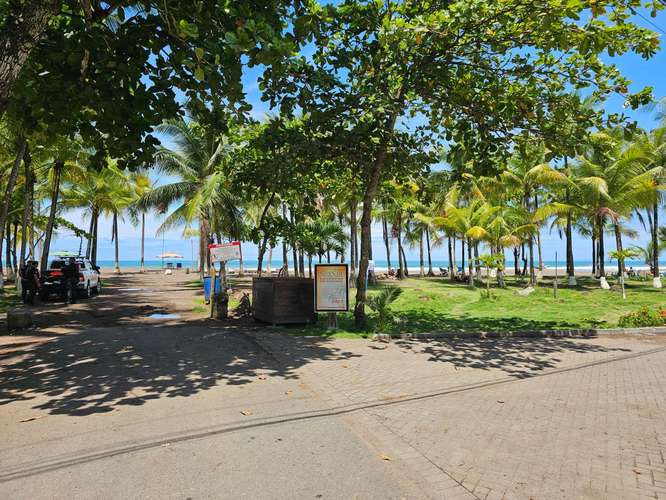 Venta de terreno a 20 metros de la Playa, Jacó, Puntarenas - Imagen 4