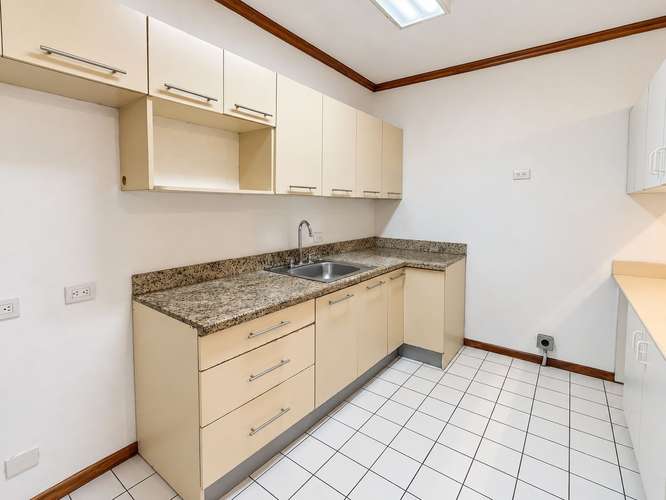 Casa en Condominio por POPS de Curridabat – Ubicación Céntrica y Seguridad 24/7 - Imagen 6