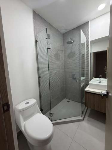 SE ALQUILA CASA EN CONDOMINIO NAOS – SAN JOAQUÍN DE HEREDIA