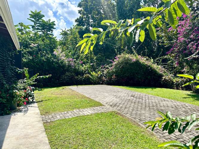 Se vende casa nueva en residencial, Santa Eulalia, Atenas (FAU) - Imagen 14