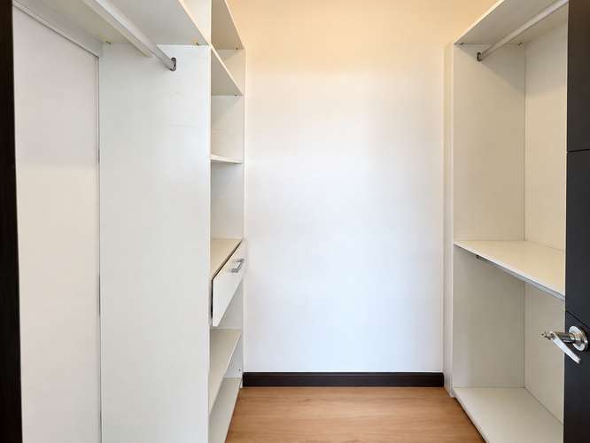 Apartamento esquinero en Condado del Parque-Excelente vistas-VHA