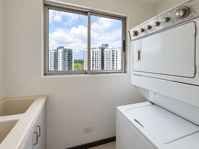 Apartamento esquinero en Condado del Parque-Excelente vistas-VHA